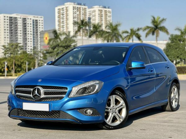 MERCEDES BENZ A200 2013