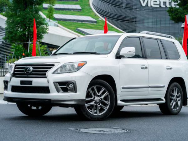 LEXUS LX 570 2013