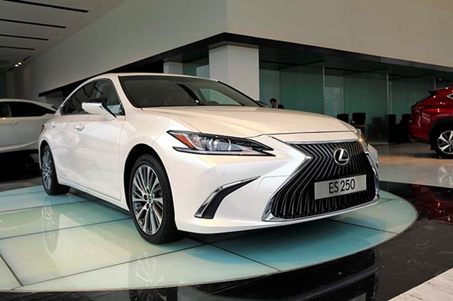 LEXUS ES 250 2020